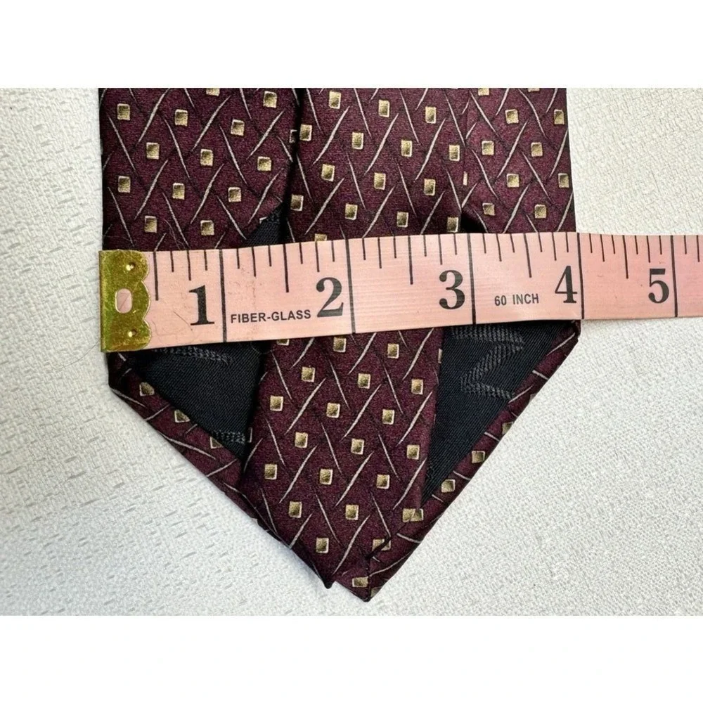 ZIGGURAT by Mulberry Burgundy Geometric Neat Classic Printed Silk Tie - Picture 2 of 2